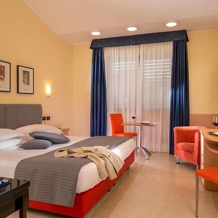 Best Western Blu Hotel Roma Exterior foto