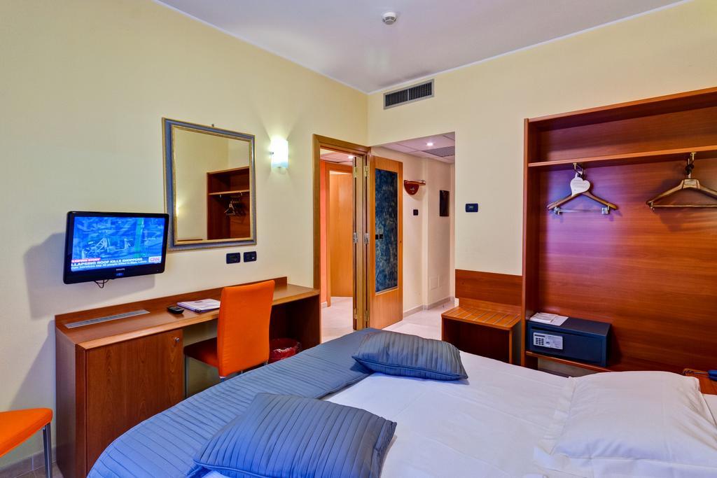 Best Western Blu Hotel Roma Exterior foto